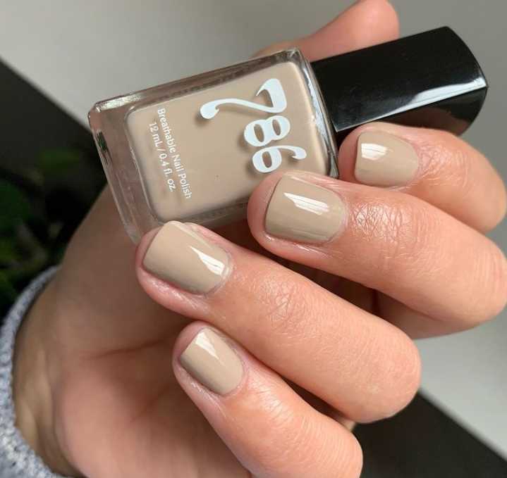 New Colour Alert

Giza -  786 Breathable Halaal Nail Polish 

Giza is a cool beige with grey undertones.  

📷@mvargas_nails

#786cosmetics #irresistiblecosmetics #halalnailpolish #halaalnailpolish #breathablenails #vegannails #vegannailpolish #beauty #halalcosmetics #halalmakeup