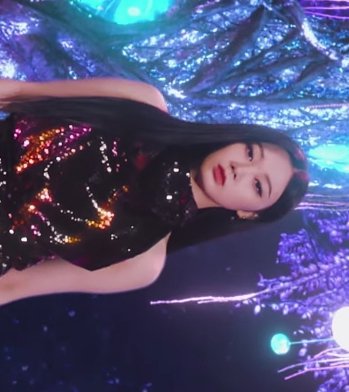 gisellegifs's tweet photo. 🌙 #GISELLE #지젤 @aespa_official https://t.co/3dSkkdvo77