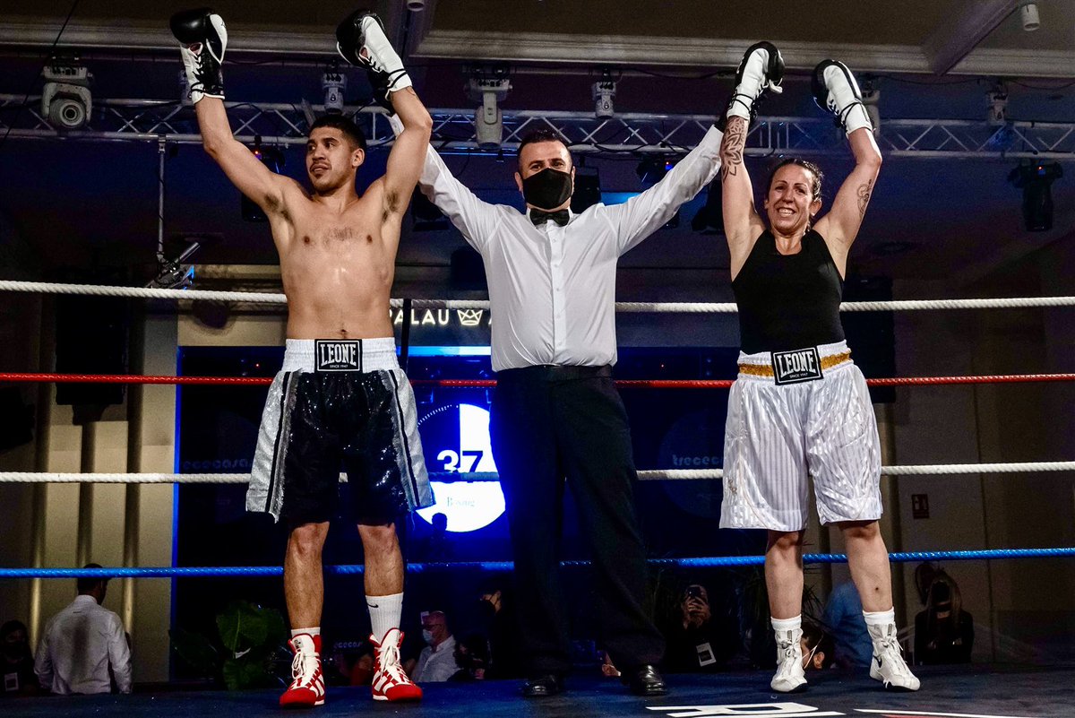 🥊🥊La ex boxeadora de <a href="/LaNuciaES/">La Nucía</a> Eva Naranjo volvió a ponerse los guantes en Valencia➡️💪🏻para participar en una velada solidaria a beneficio de Aspaninion.
✅Recaudando fondos contra el cáncer infantil‼️
#LaNuciaCiudadDelDeporte
👉🏻 lanucia.es/Eva-Naranjo-se…