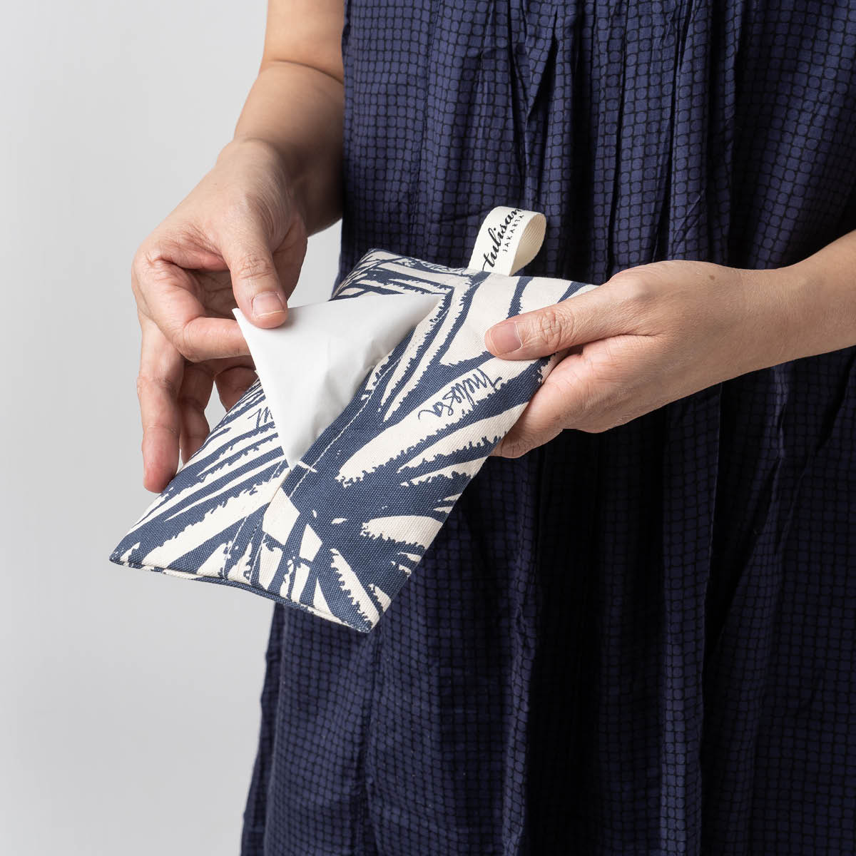 mytulisan's tweet photo. 'Got an issue, get a tissue'.
- Jeff Rich
https://t.co/VwBIbtEc3K
#tissue #tissuepouch #tissuecover #souvenir #kadounik #tempattisu #tempattissue #mytulisan #homedecor #tissuebag https://t.co/32VvGOL0Lo