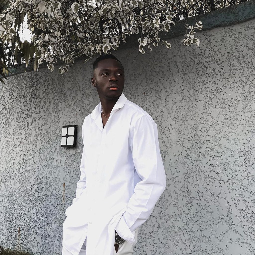 fayrouznigeria's tweet photo. Blend in or stand out?
@Sammdandy_
#FindYourDifference https://t.co/rBhAzIeKos