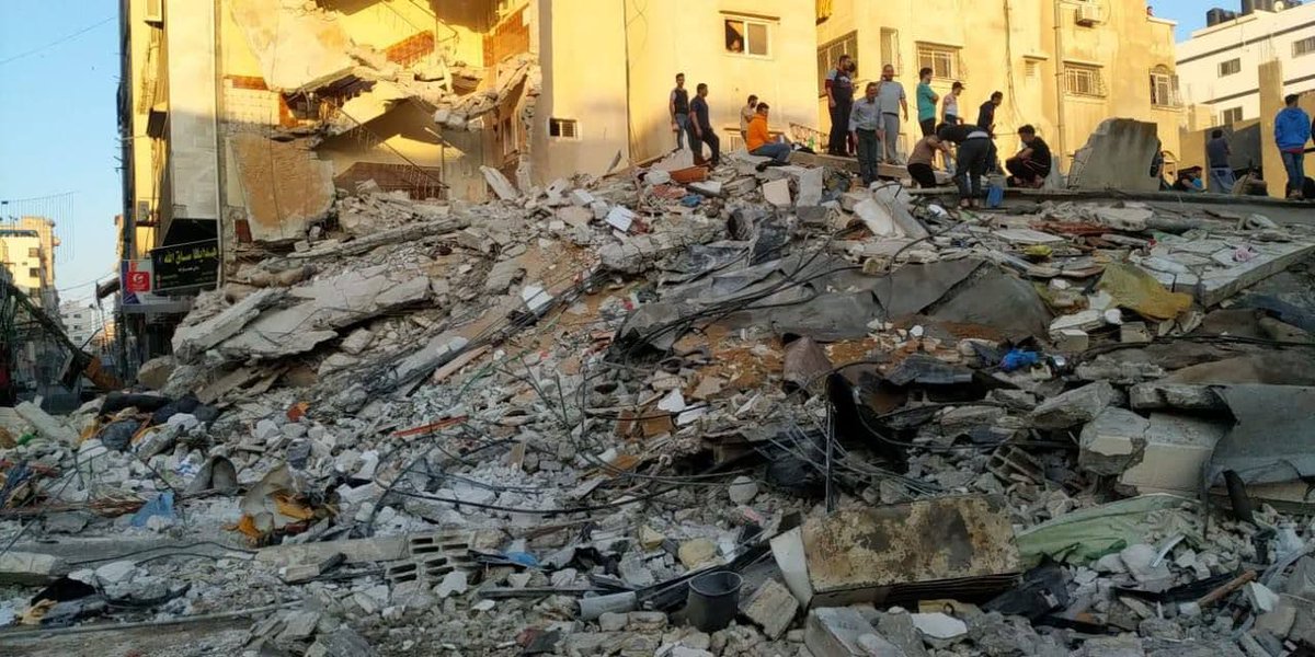 Mikelavilam's tweet photo. @DebatAlRojoVivo
Toma Antoñito así amaneció ayer Gaza y por la noche ya iban 174 muertos según la agencia EFE.
A tí que te gustan los reportajes meneate el RESISTIMOS, haber si es verdad.
🆘#Gaza🆘#apartheid en #Gaza por #Israel https://t.co/i7LVSObcBI