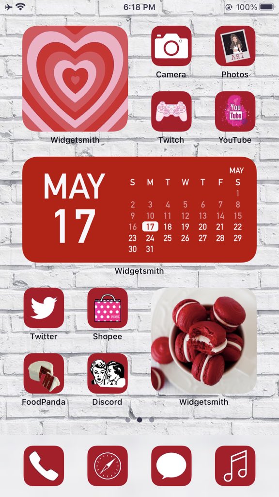 AhriaGG's tweet photo. My current set up rn. Red is so classy yet bold. Really match my red iphone 8 ❗️🌹🍎🌶🎈❤️❤️‍🔥
#iOS14  #redaesthetic #ios14homescreen https://t.co/icjKo7PGdp