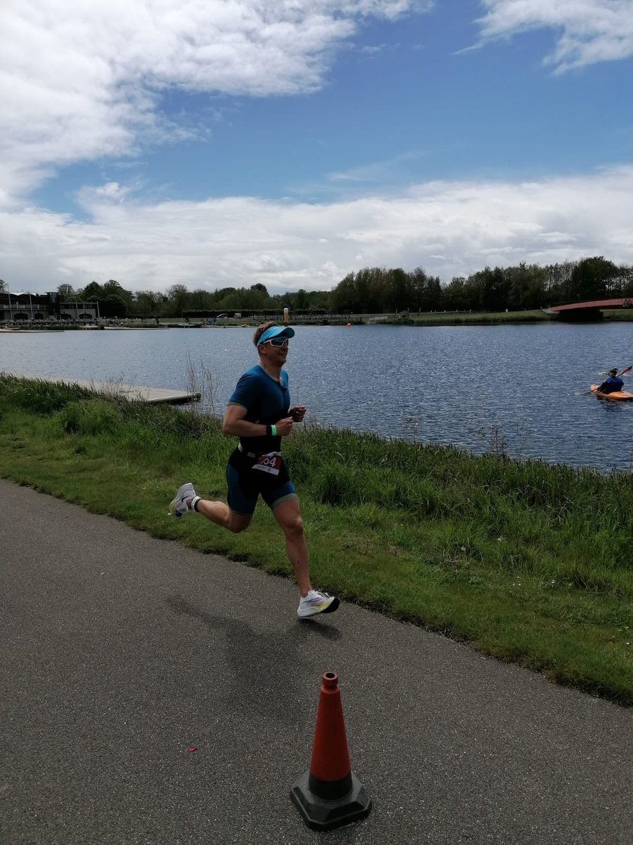 MrEdmonds's tweet image. I was at Eton Dorney yesterday for a Sprint Triathlon race with @HumanRaceEvents putting on a great day that took all covid protocols seriously and sensibly.  Putting a number on again felt great but what was even better was watching the reunion of friendships forged through Tri!