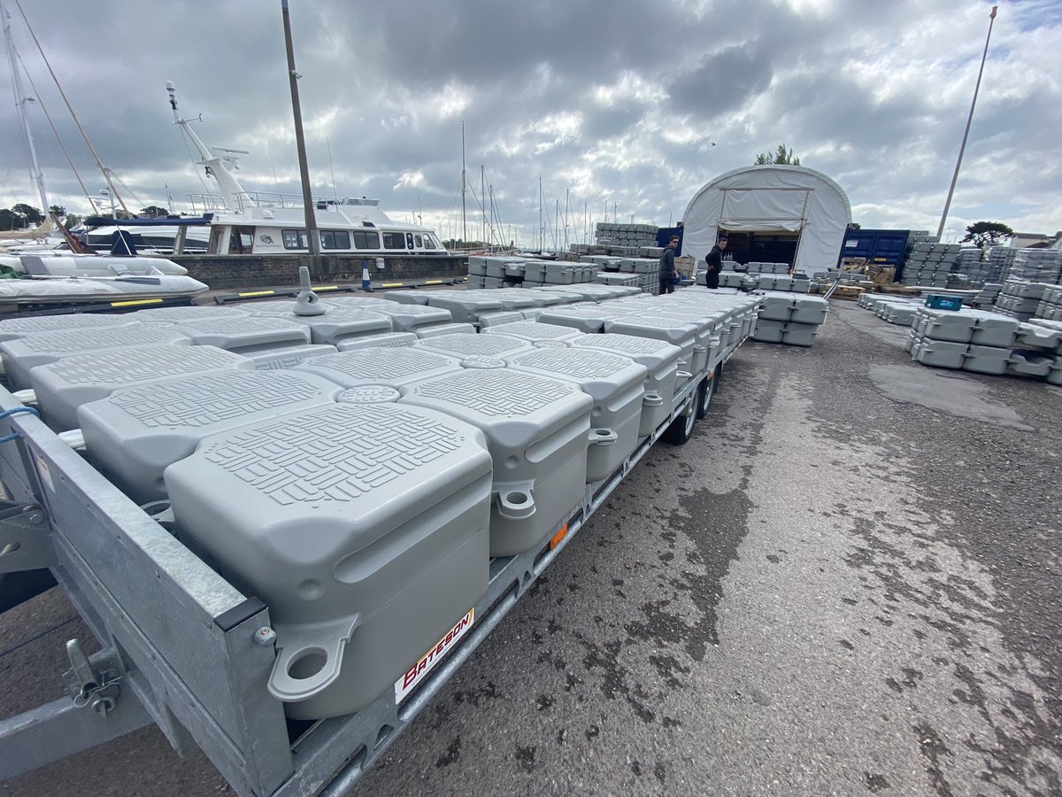 Loading up the first delivery of the week. 

#MondayMotivation #marineindustry #driveondock