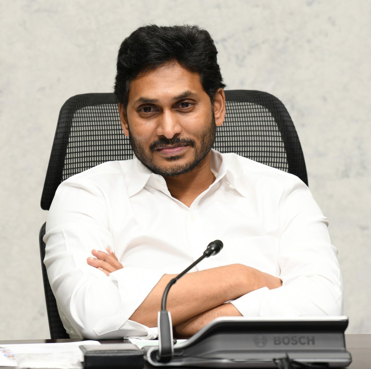 Cmo Andhra Pradesh In A Review Meeting On The Prevention Control Of Vaccination Against Covid19 Hon Ble Cm Ysjagan Announced The Extension Of Curfew In Ap Till The End