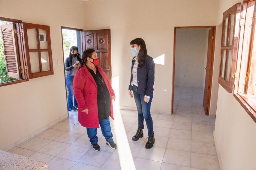 🏘👨‍👩‍👧‍👦Más familias de Lapachito tienen acceso a la vivienda digna 

👉🏼Junto al intendente Roberto Domínguez y el titular de <a href="/IPDUV/">InstitutodeVivienda</a>, <a href="/DiegoArevalo_ok/">Diego Arevalo</a> compartimos la jornada con las familias que cumplen el sueño de un techo propio.