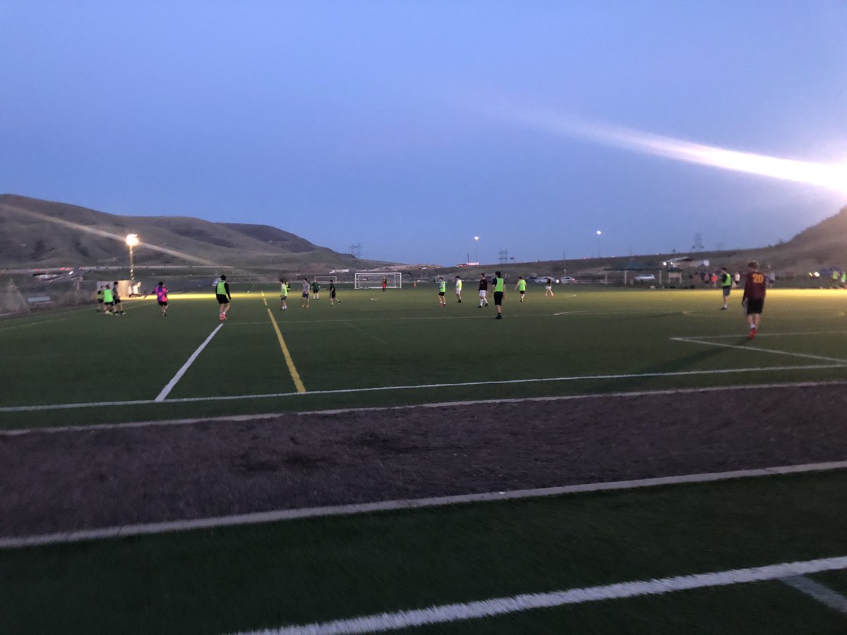 Sporting_DW's tweet image. Sporting Denver West Men’s and Women’s teams working in sessions with Colorado Ice Soccer HS teams. #titleoneofcolorado #woodsbossbrewing @COPremierLeague
