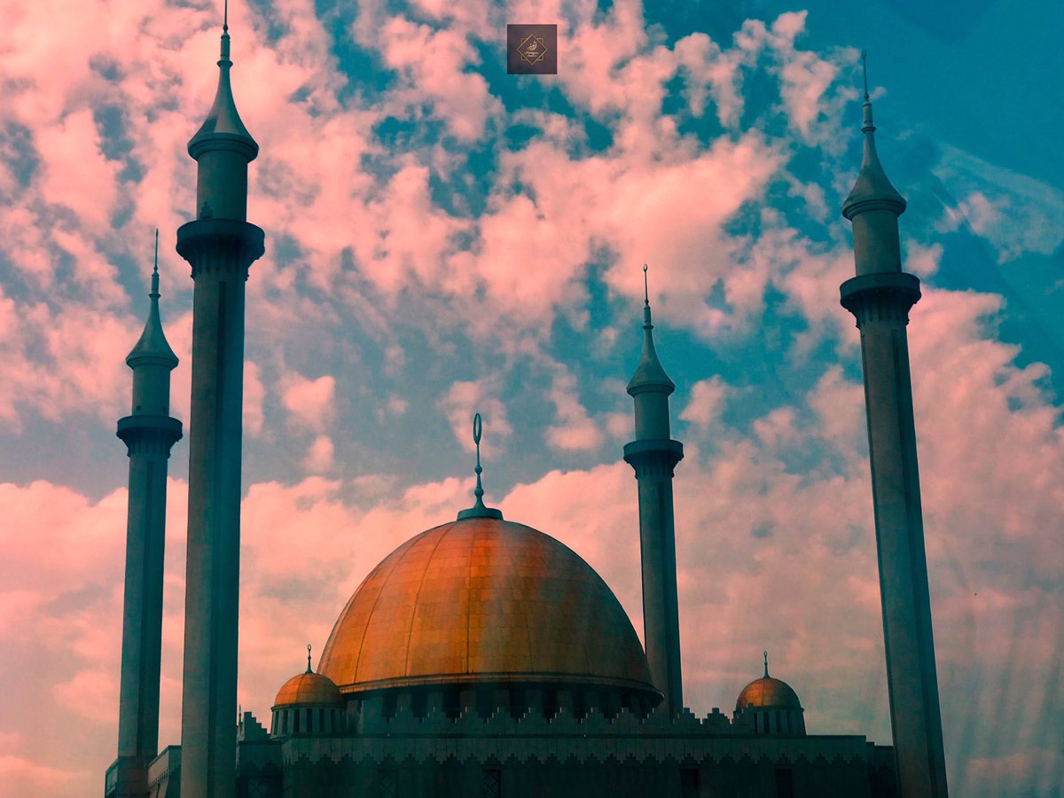 Zun_Noorayne's tweet photo. And I again I took these shots with my iPhone7 plus while driving past the National Mosque 🕌 📸 
#phonephotography #photography #photography📷 #art https://t.co/ZH2amEwKMH