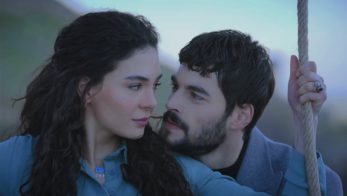 Göğe kurulan salıncak✨

#ReyMir ❤️