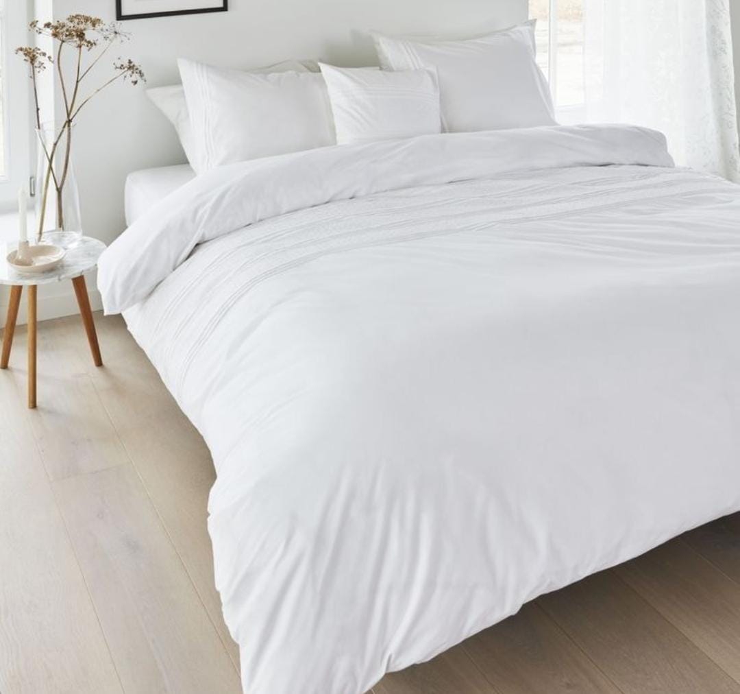 BEDDING,, BEDDING,, BEDDING

#bedspread #duvercover #homedecor 

5pce bedspread quilt (R350)
3pce duvet cover cotton (R350)
          (#allwhitebedding)

ℹ️Call/WhatsApp #Lindy
☎️0799289066📍 #midrand