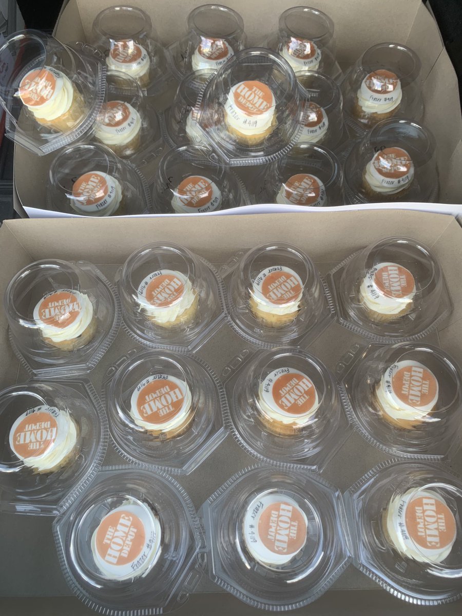 Sweet Staffing!! Felicia and I worked our staffing center and provided delicious, individually packaged, custom cupcakes tor our applicants!! Home Depot is HIRING!!! 🙌🧡🙌