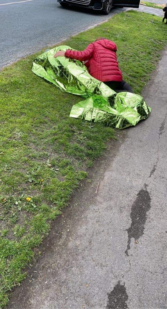 ORVEWRAP in good use keeping a patient warm by the roadside #orvecare