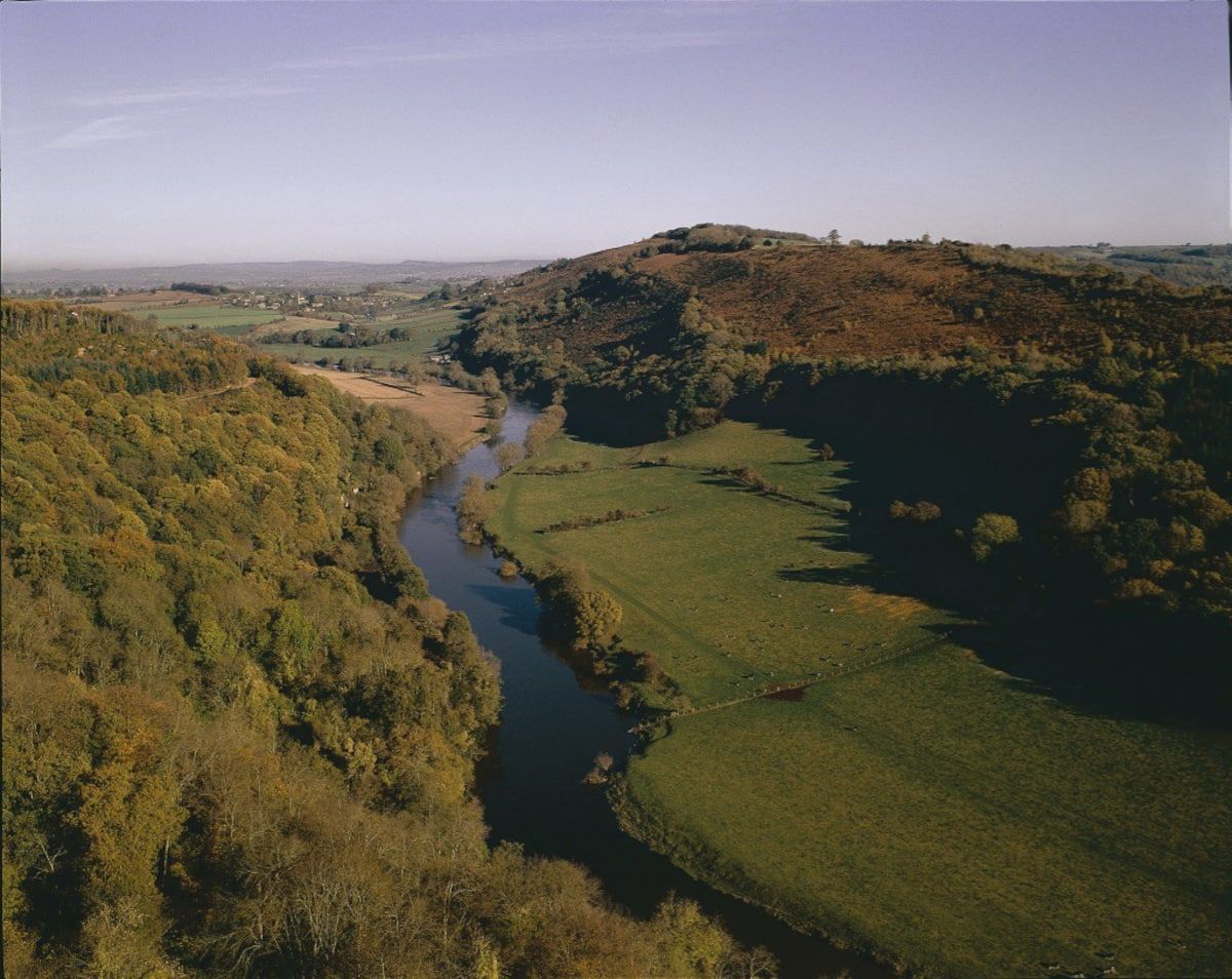 aroundaboutbrit's tweet photo. Nestled in the magnificent Wye Valley, Cider Mill Cottage sleeps up to 4 guests looking to swap the hustle & bustle of modern life for peaceful, secluded surroundings.
https://t.co/YgtuSz7YXd
#HolidayCottage #HowCaple #WyeValley #Herefordshire #RelaxingBreak #AONB https://t.co/41GeGonQyo