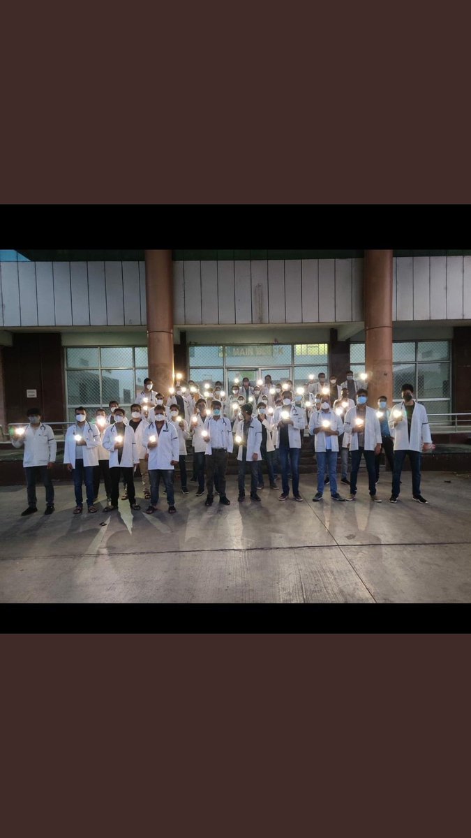 dhakaabhi017's tweet photo. डाक्टर्स की मांगे वाजिब है @ashokgehlot51 जी @RaghusharmaINC जी , जल्दी से जल्दी स्टाइपेंड बढ़ा कर doctors की
मांग पूरी करे। उनका हक दे। doctors का सम्मान बढावे, इज्जत करें।
#गहलोत_इंटर्न_स्टाइपेंड_बढ़ाओ https://t.co/aytaJtlWim
