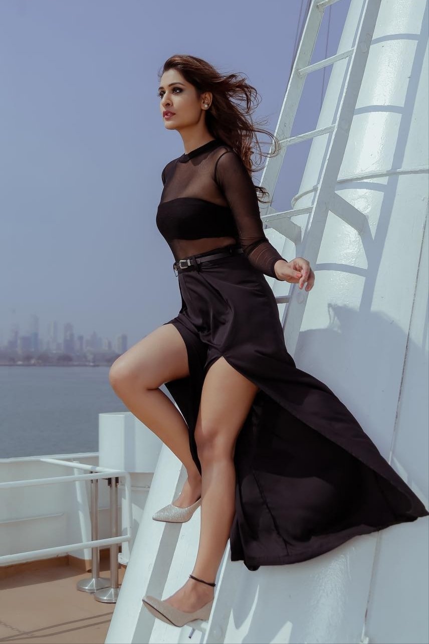 E1ltKYwVIAUMJQz?format=jpg&name=large