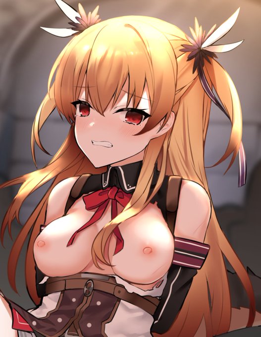 勝気な娘がこういう表情してるのいいよね... 