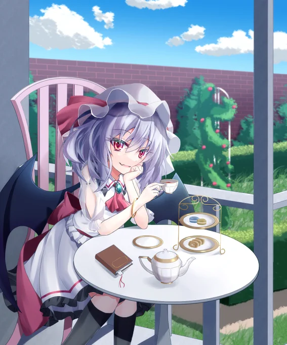 #一年間で絵が上達してるか見てみましょう
左を投稿して今日で丁度1年ですが、
それなりに成長できた気がします 