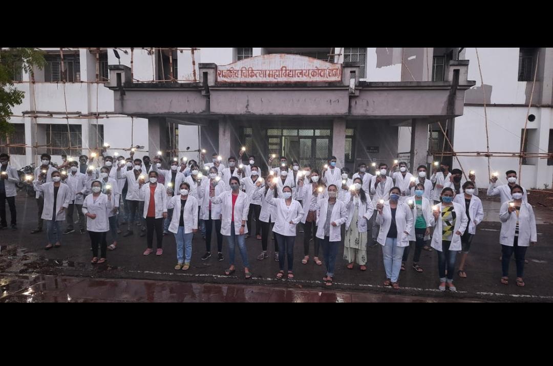 DrBhamoo's tweet photo. Constantly trying to get into the head of govt and still no official want to address our issue.
It shows the how irresponsible and deaf th govt has became.
#increase_raj_intern_stipend
‌@ashokgehlot51 @SachinPilot @RaghusharmaINC
@1stIndiaNews @ndtv @sarkari_doctor https://t.co/zPSSmvH0Ed
