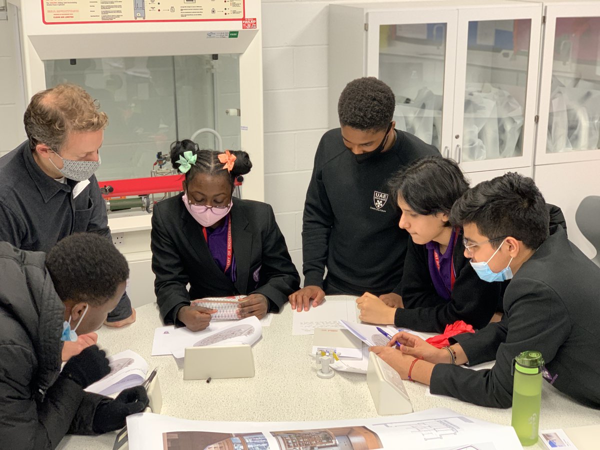 @mowatandcompany (#ADSFramework-Appointed Company, New Homes Lot) are delivering a programme with @UAESouthBank to provide #arts & #engineering students of the future with hands-on experience & insight into housing design
#southwark #housingdesign #afforablehousing #socialhousing