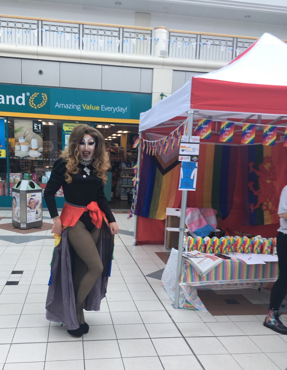 St Elli Centre tweet media