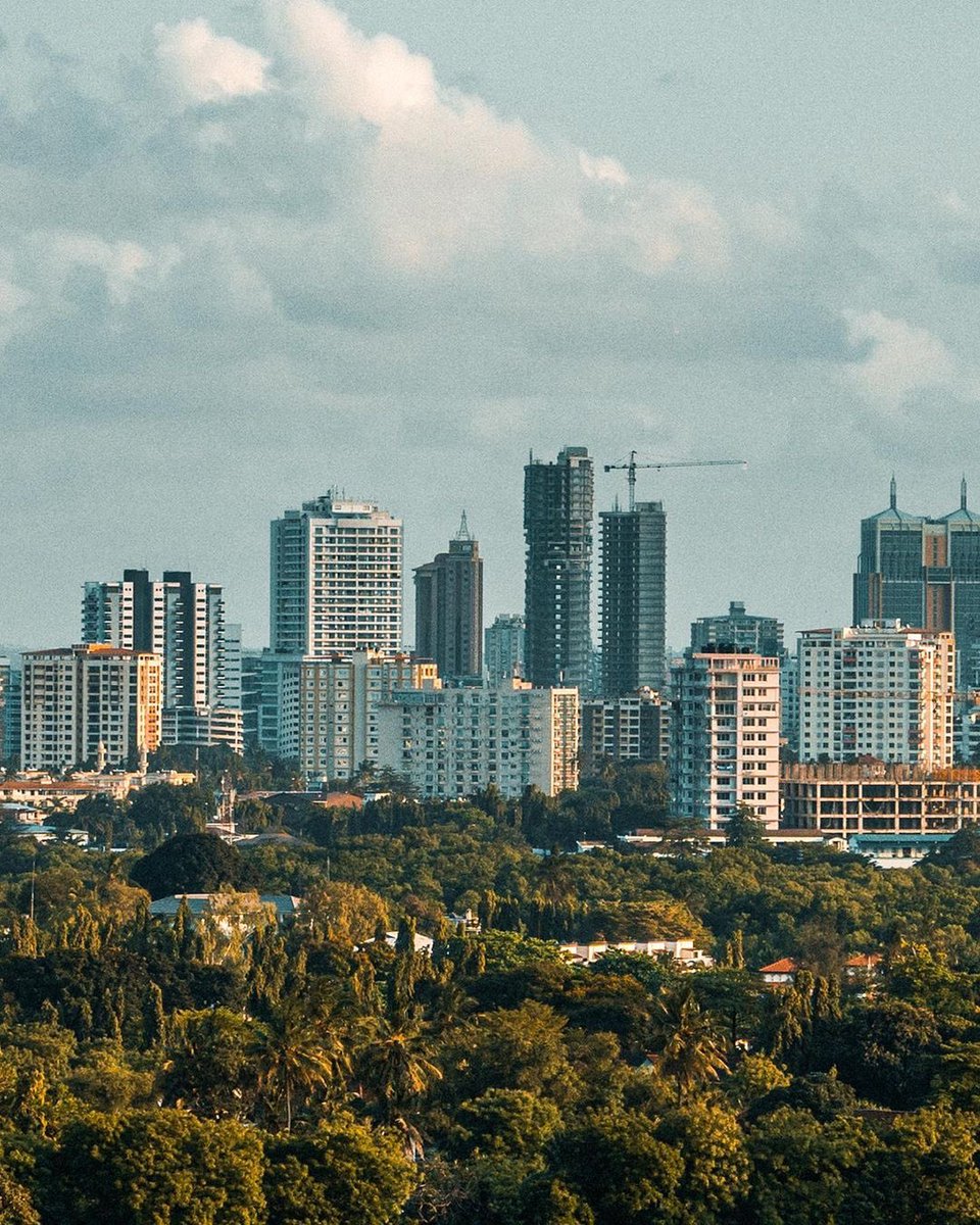 MyDaressalaam's tweet photo. For an always green Dar-es-Salaam! Have a great week all 😍

Kwa Dar-es-Salaam ya kijani kila wakati! Muwe na wiki njema wote😍

📸: @MOIZHUSEIN 

#daressalaam #mydaressalaam #tanzania https://t.co/e1uxCE3qiT