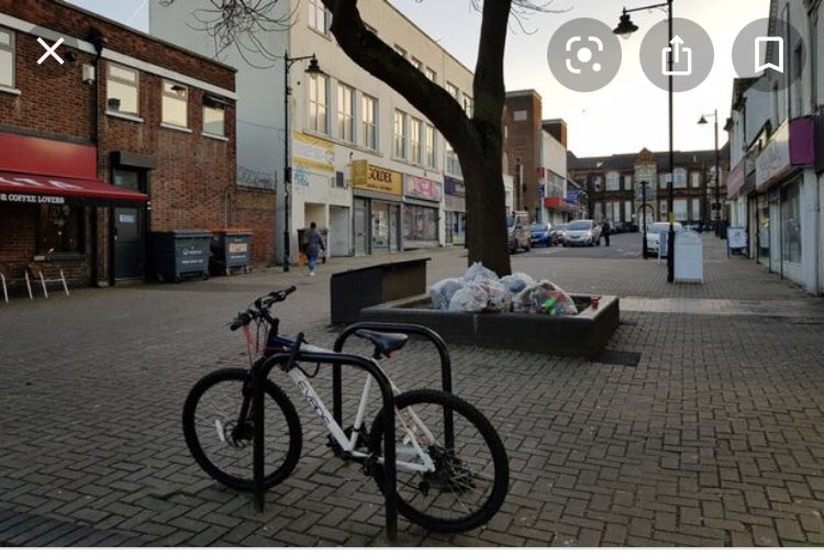 EcoGillingham's tweet photo. We have a date for the new soil being delivered for these sad looking planters in Gillingham High Street!

Thursday 27th May!!!

If you fancy joining us on Thursday or Friday to help distribute the soil or plant some lovely flowers please do!  Bring some seeds,plants or a spade😃 https://t.co/QkOz8sfScf