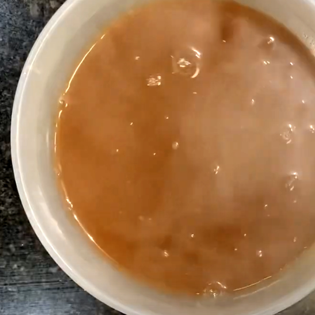 SarahHardy21's tweet image. James Phillippo, the head chef at Debut restaurant at City College, Norwich shows us how to make a brown chicken stock ... watch his tutorial here:
feastnorfolkmagazine.co.uk/recipes/brown-…

@DebutRestaurant @norwichcollege @chefphillippo #localchef #learntocook #cheftutorial #chickenstock