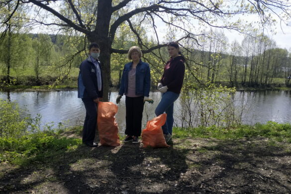 В Шуйском районе провели уборку на берегу Тезы 
vlast.io/v-shujskom-raj…
vlast.io/wp-content/upl…