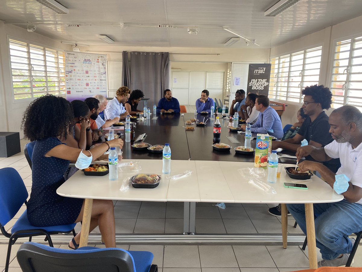 MartiniqueTech's tweet photo. LES DÉJEUNERS DE LA TECH BY MARTINIQUETECH
Une première réussie ! Merci aux participants et au restaurant O’PUB.
Rdv en juillet pour la prochaine édition !
#opub #startup #martiniquetech #martinique #numerique #Digital #banque https://t.co/dxjFCw1PyN