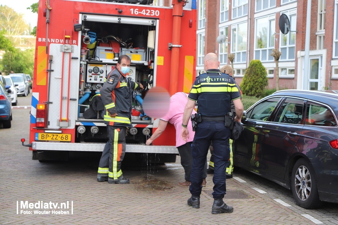 Melding ambulance Brucknerstraat Leiden inzake gebouwbrand