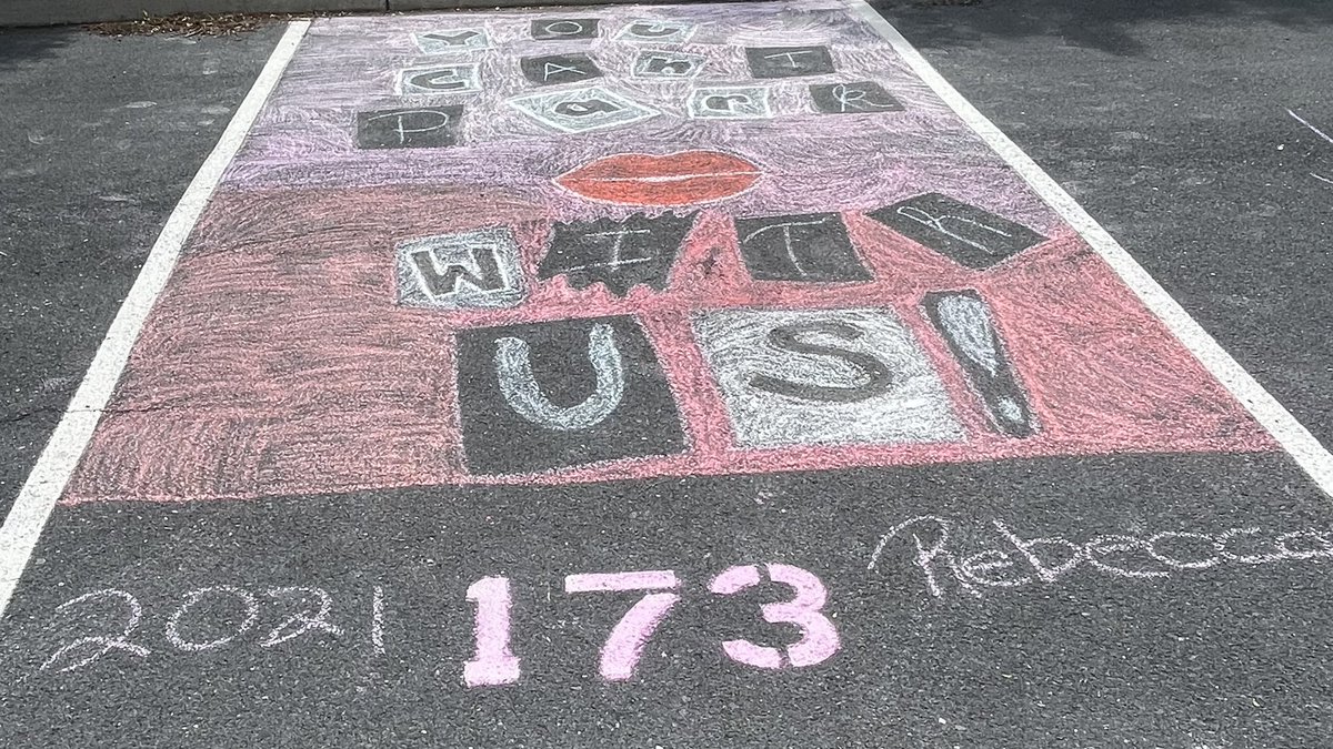 JamieNCroft's tweet photo. 2021 CV Seniors put a personal touch on their parking spots for their last week of school #cvproud #flycveagles #Classof2021 https://t.co/g2PLaZawEL
