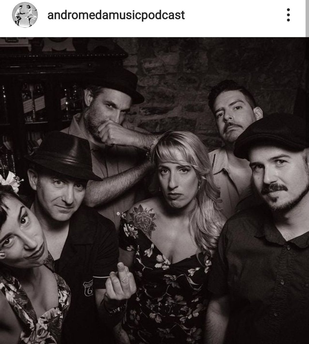 Andromeda Music podcast cumple un año!! 25 episodios nada menos!!
Hoy nos hace viajar por el Rock and Roll con <a href="/LosMamboJambo/">Los Mambo Jambo</a> #emmafernandez <a href="/RoniDiCapo/">Verónica Costilla (Roni Di Capo)</a> <a href="/pikecavalero/">Pike Cavalero</a>, y unos servidores, Body &amp; the Soulers!!
Un lujazo compartir programa con todos esos musicazos!! 😎🎶