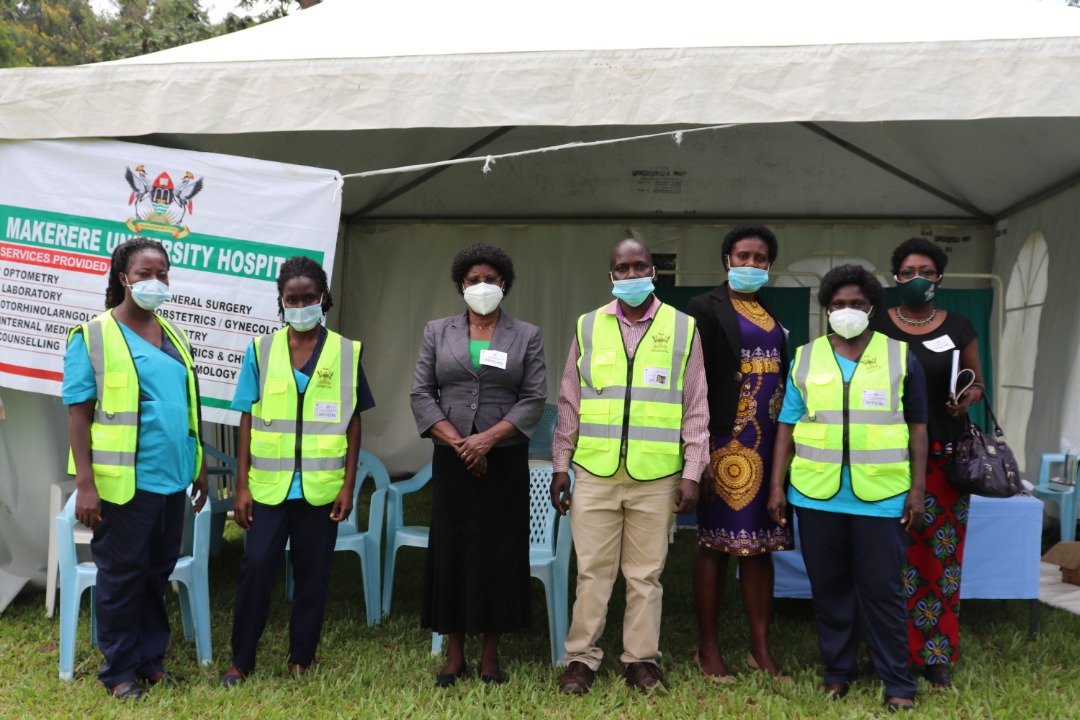 Our healthcare professionals are on standby to ensure a healthy #Mak71stGrad.