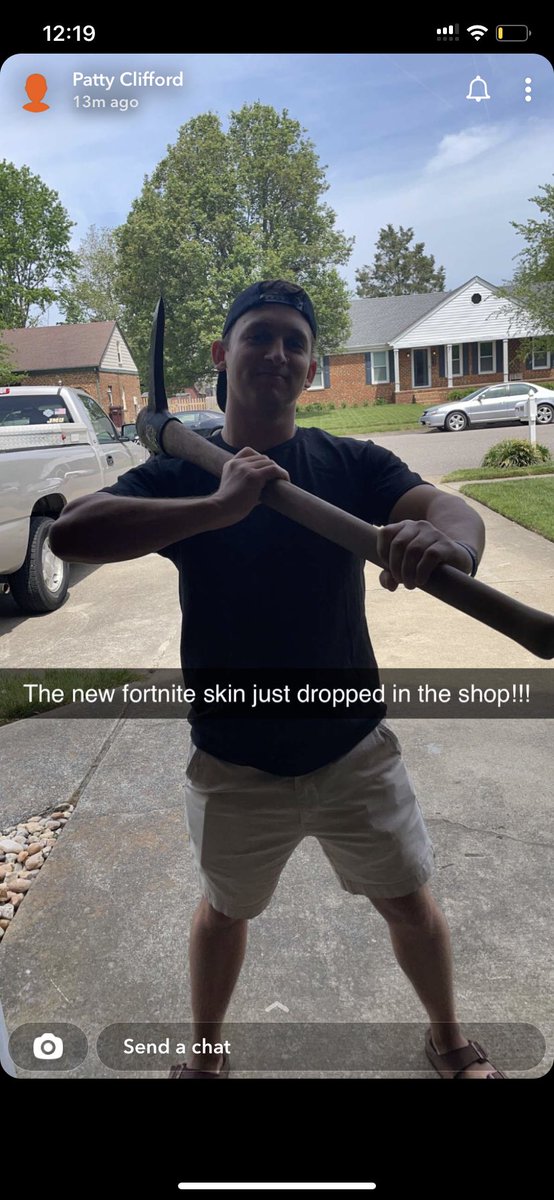 HAPPY HOUR

6-9pm today 

50% off everything 

I also bartend 9-2 with <a href="/xCHINOOOO/">chino</a> 

$5 Moscow mules

Happy founders day to the goats <a href="/NORFOLKDR/">Kappa Delta Rho</a>