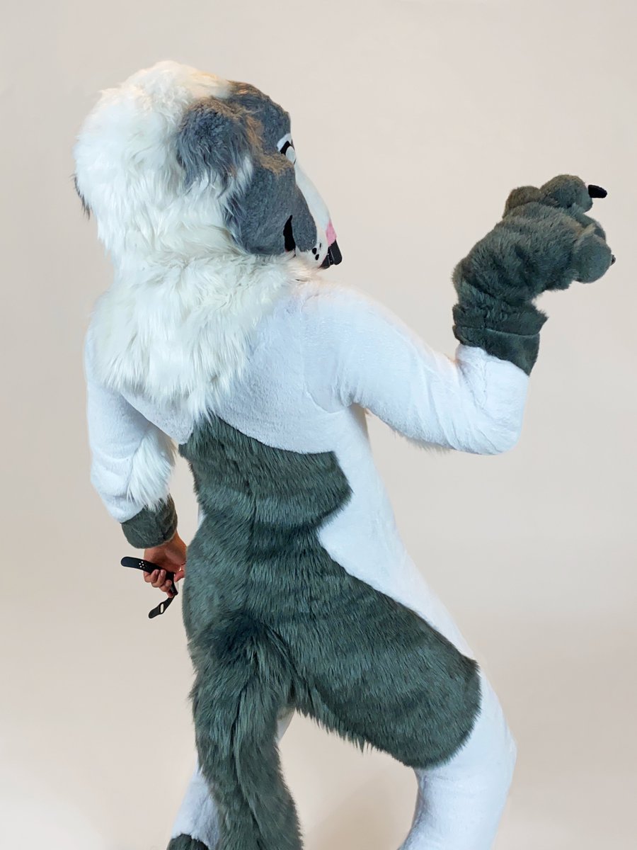 Ay it's that other guy. That one other guy who has a body now, too...hm.

Had to take the photos myself, so pardon the watch.