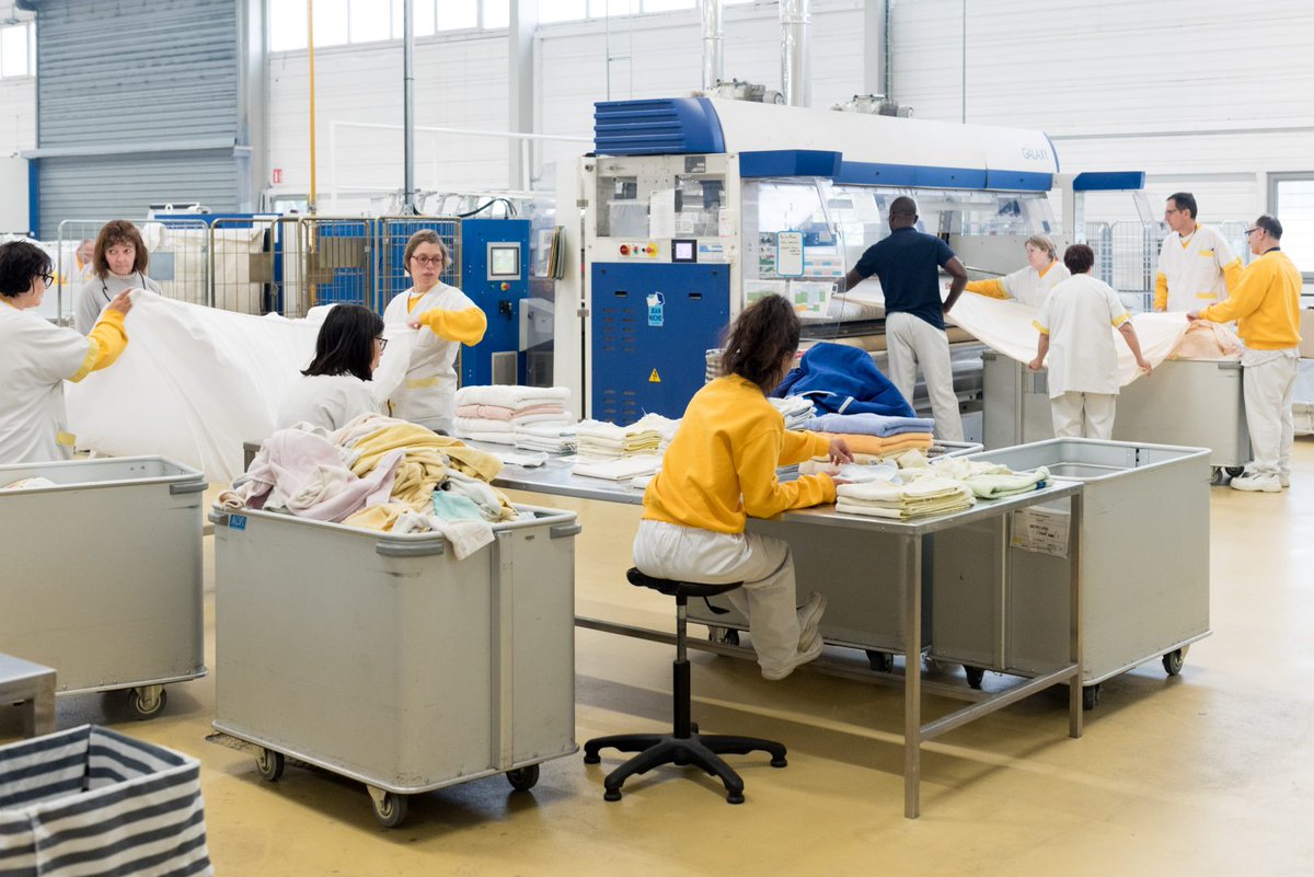 📢 Bienvenue à l'ESAT de La Roche qui rejoint le collectif de REPÈRES Métropole ! 👏 Nous accompagnerons désormais des travailleuses et travailleurs en situation de handicap de la blanchisserie de Vénissieux vers le milieu ordinaire. 💼 

 #inclusion #insertion #handicap