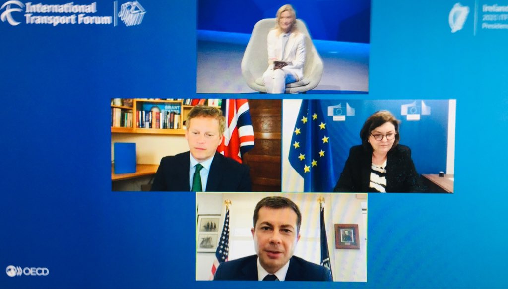AdinaValean's tweet photo. Only innovative transport can deliver sustainable mobility as we re-shape post C-19 transport. EU leading #MobilityStrategy #EUGreenDeal. Delighted to participate in @ITF_Forum opening plenary on this important global issue. https://t.co/SuNaXPuch1