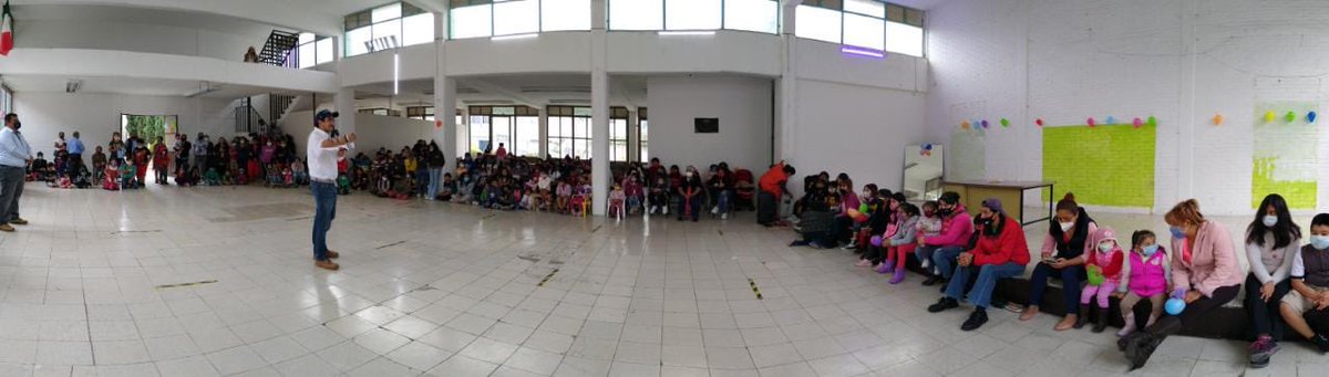 manoloherrerar's tweet photo. Cada día somos más los que queremos y estamos convencidos de corregir el rumbo de Puebla , todos juntos con @eduardorivera01 lo lograremos!
#CorrijamosElRumbo #VaPorPuebla https://t.co/2VJaahSGwz