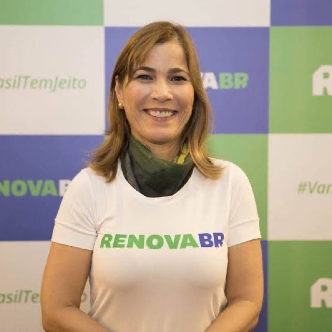 JornalismoWando's tweet photo. Lembrando sempre que a Capitã Cloroquina é cria do RenovaBr, aquele grupo ~apartidário~ da ~direita moderada~ https://t.co/2tnuq4vAfI