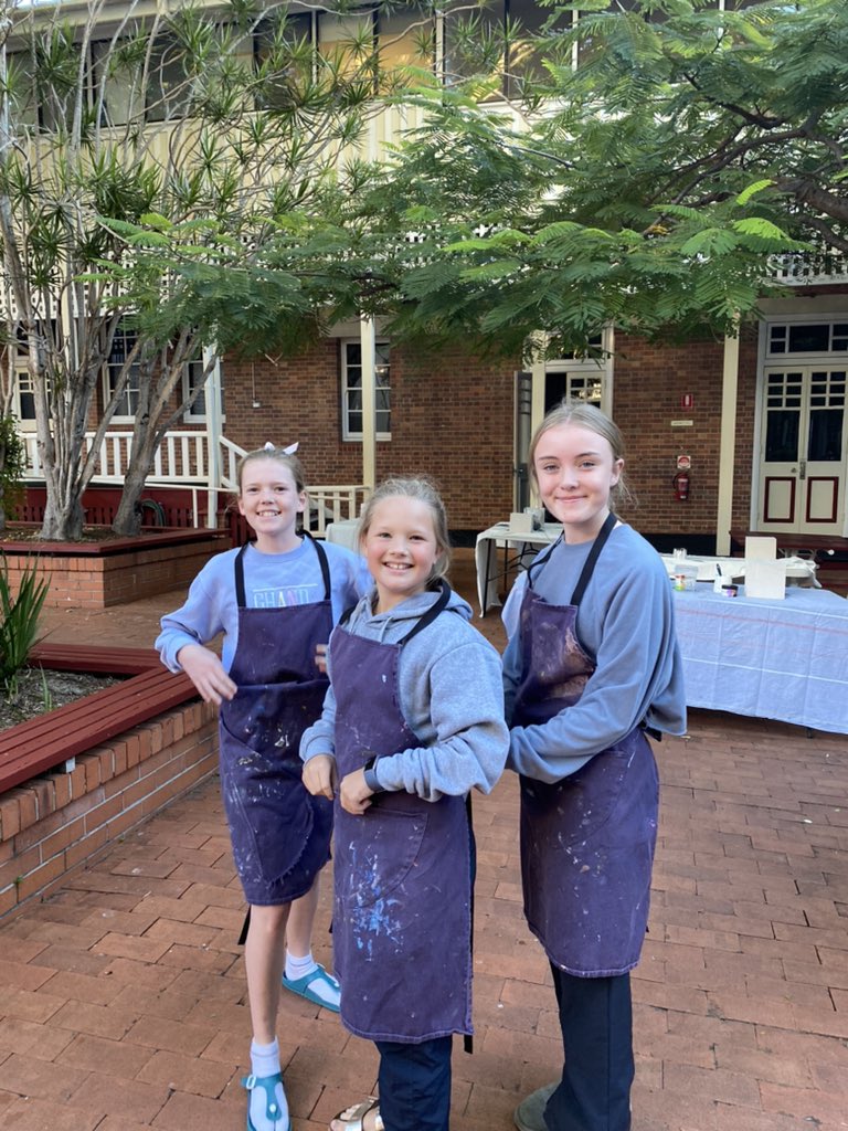 hildasboarding's tweet photo. Painting and creating our Family House Totem Poles #weloveboarding #independentschools #nationalboardingweek https://t.co/sP9jw80Qgz
