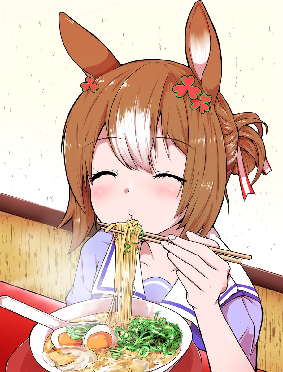 fine motion (umamusume) 1girl noodles ramen animal ears clover hair ornament food chopsticks  illustration images