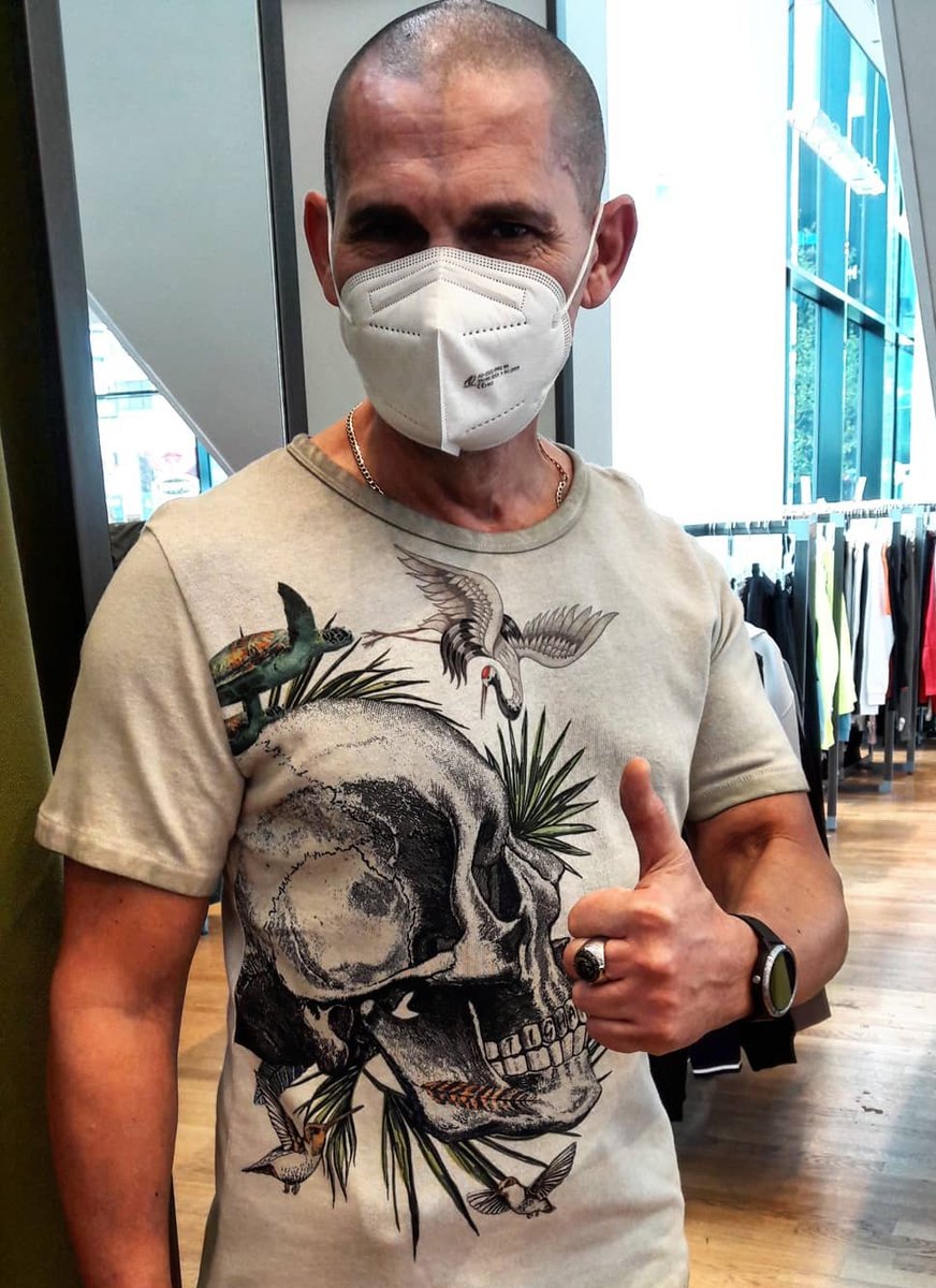 TheMilpaz's tweet photo. EXPENDABLES 👊💀
#expendables #expendablesfamily #lifestyle #sportstyle #boxing #powerboxing #hardboxing #totalboxing #warriorfitness #kruhovytrenink #circuitworkout #fitness #bestfitness #czechfitness #boxingtrainer #boxingman #ostrava #praha #czech #czechrepublic #europe https://t.co/5BfAyHyaCS