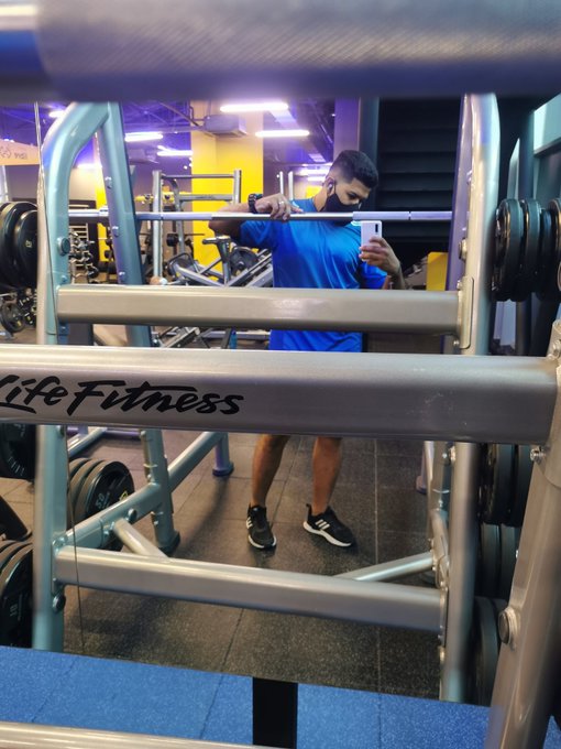 Feliz festivo 💪⛅💯 https://t.co/ki4Iwb0qzn