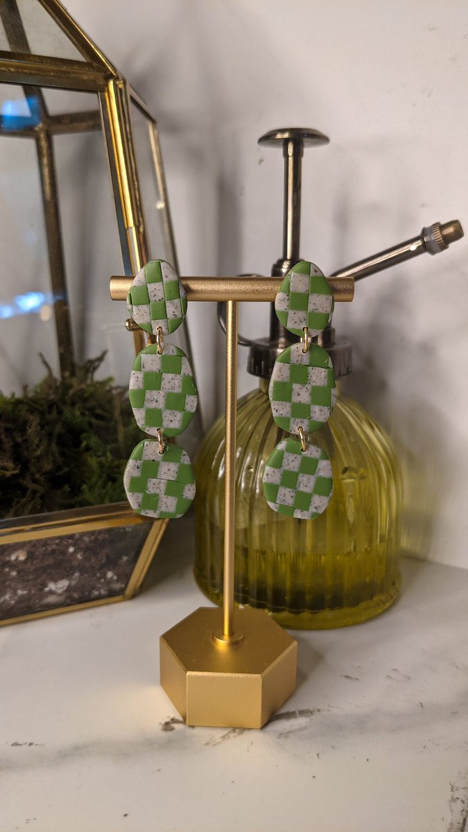 sosodesignco's tweet photo. I made the cutest checkerboard slab over the weekend and added these 4 pairs to my shop. 
https://t.co/L2I0lp1kS8 https://t.co/Iza0E9pp8L