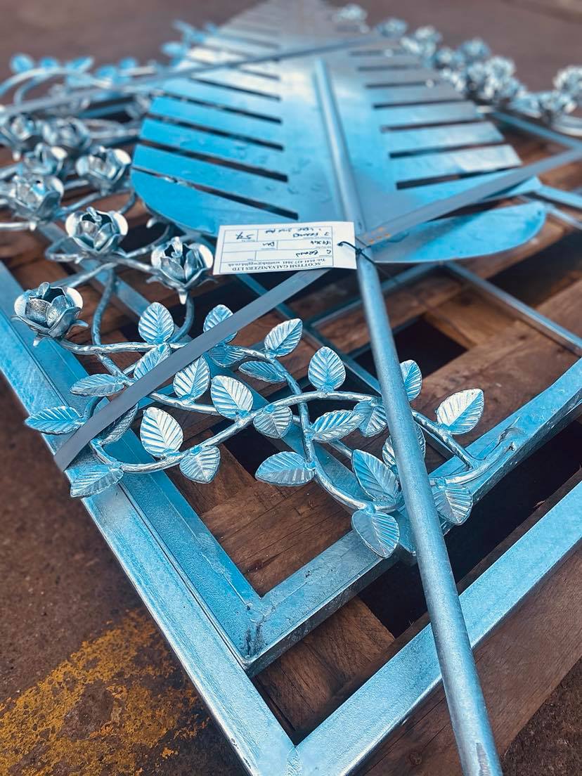 ScottishGalv's tweet photo. Zooming in on some beautiful features on this #steelwork – #Galvanizing ensures they are protected from corrosion, and gives a great, shining finish. #sustainableconstruction #recycle #lifecyclecosts #galvanizingsteelforlife #sustainability #longevity #durability https://t.co/zrQwWUNqnP