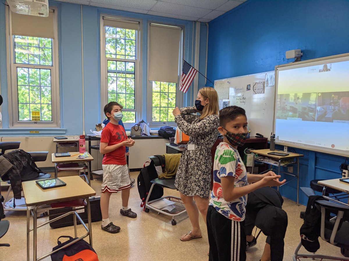 IaconoMMS's tweet photo. These learners won the opportunity to meet with @learner_lab! Today's Trevor Takeaway: cheering when we catch the quarters AND when we drop them. Learning to celebrate the try not the result 🎉 #TrustTheProcess @MineolaMS https://t.co/zkOiwCrjsn