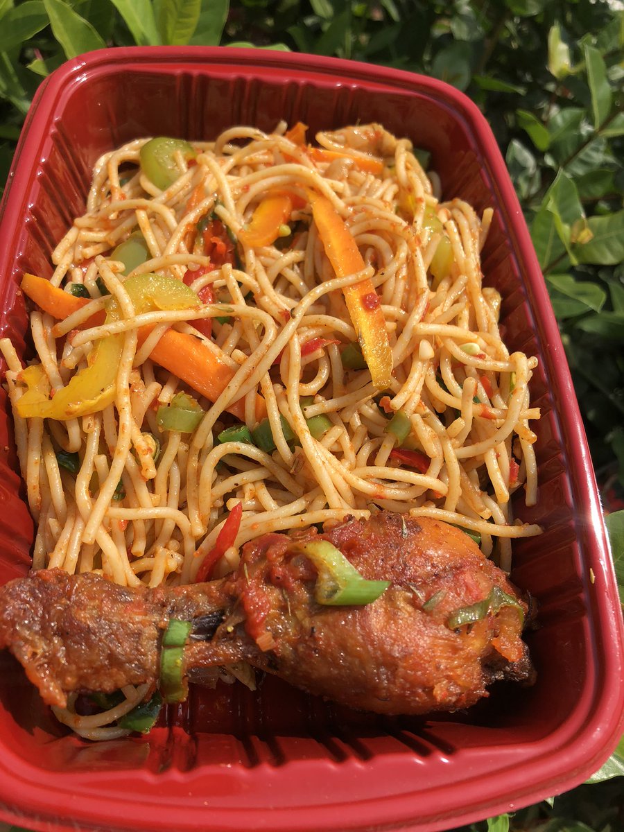 PazztaPalace's tweet photo. This beautiful plate of stir fry spaghetti and turkey available on preorder for tomorrow 🤗 
Send a dm to place your order 💃🏽❤️ https://t.co/KXkp3ymtYU