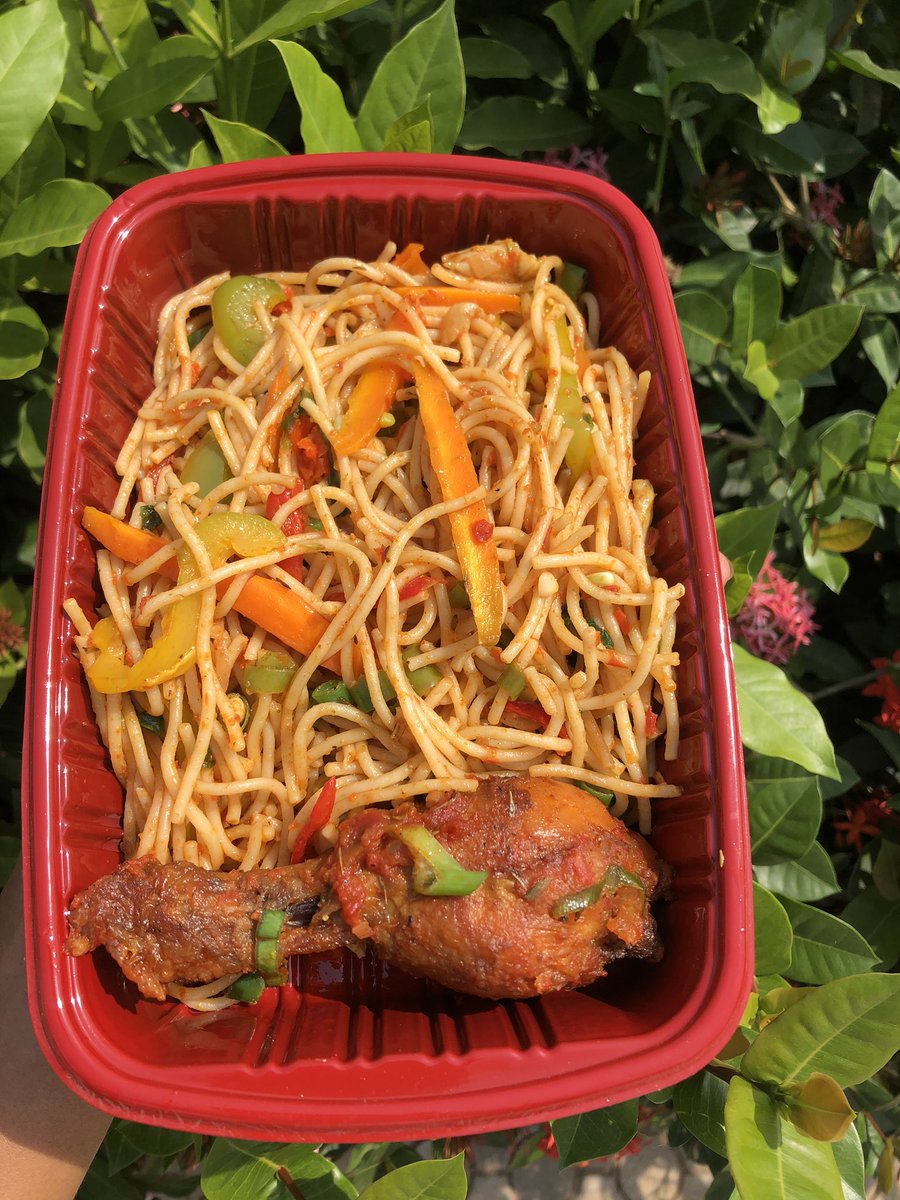 PazztaPalace's tweet photo. This beautiful plate of stir fry spaghetti and turkey available on preorder for tomorrow 🤗 
Send a dm to place your order 💃🏽❤️ https://t.co/KXkp3ymtYU