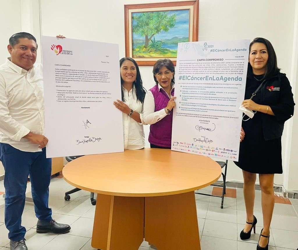 AnabelAvalosTlx's tweet photo. 🤝 Esta mañana firmé una carta compromiso en apoyo de niños con Cáncer, no podemos permitir que sufran por falta de atención por eso me comprometí a incluir #ElCáncerEnLaAgenda en mi plan de trabajo, gracias a las organizaciones que me invitaron a suscribir a esta acción. 🙌 https://t.co/WIJIWXOAMt